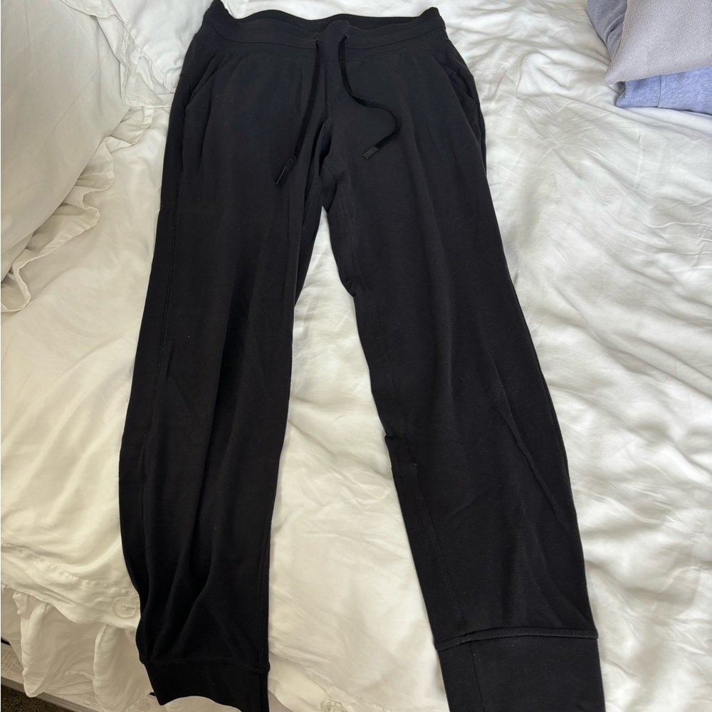 Lululemon joggers, size 8
